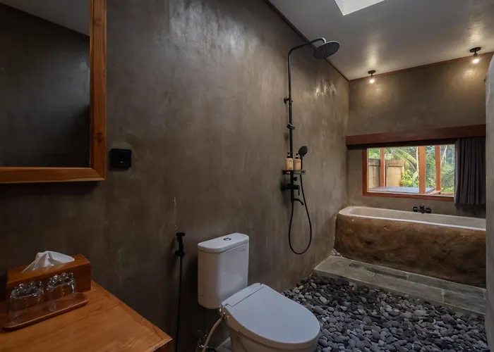 Moonterra Ubud By Dhananjaya Hospitality ベッド・アンド・ブレックファスト 4*