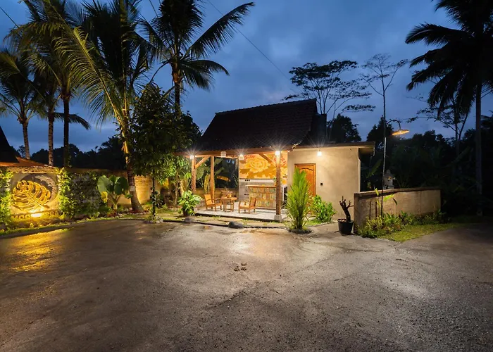 Moonterra Ubud By Dhananjaya Hospitality 4*