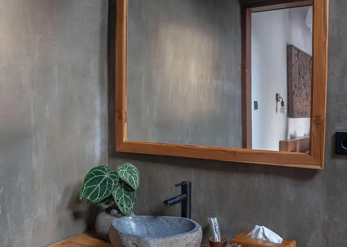 Moonterra Ubud By Dhananjaya Hospitality فندق مبيت وإفطار 4*